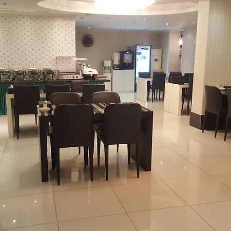 Changwon Olympic Hotel Chambre photo