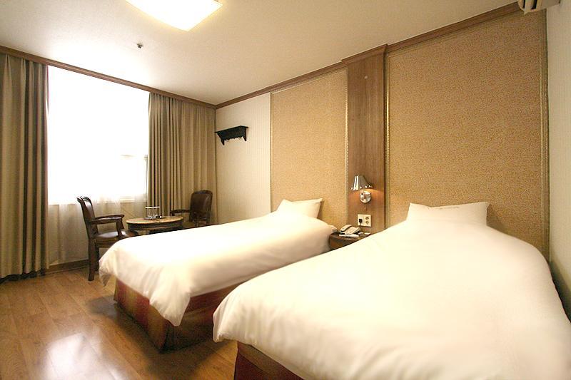 Changwon Olympic Hotel Extérieur photo