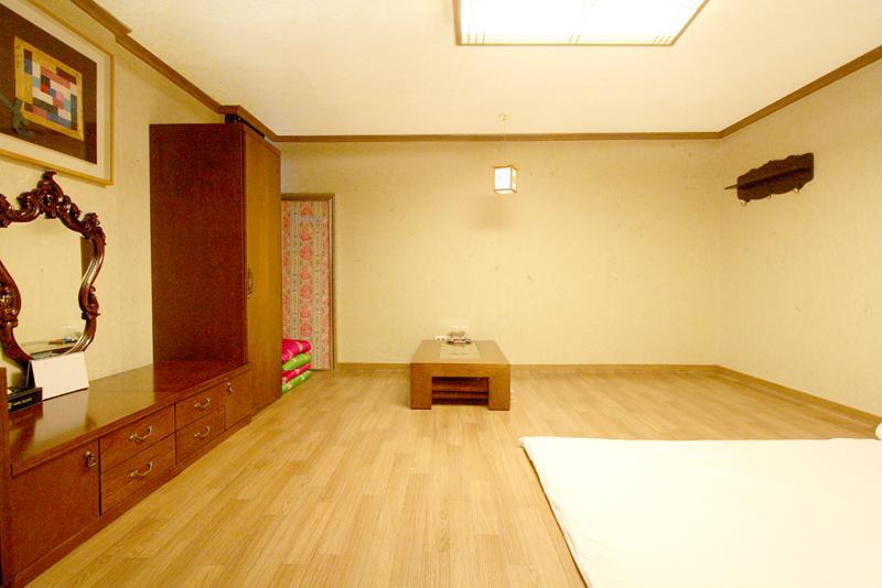 Changwon Olympic Hotel Extérieur photo