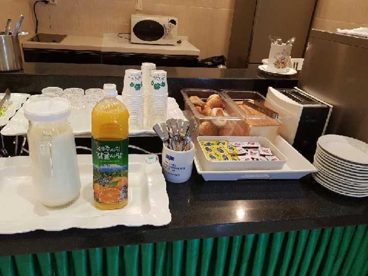 Changwon Olympic Hotel Chambre photo